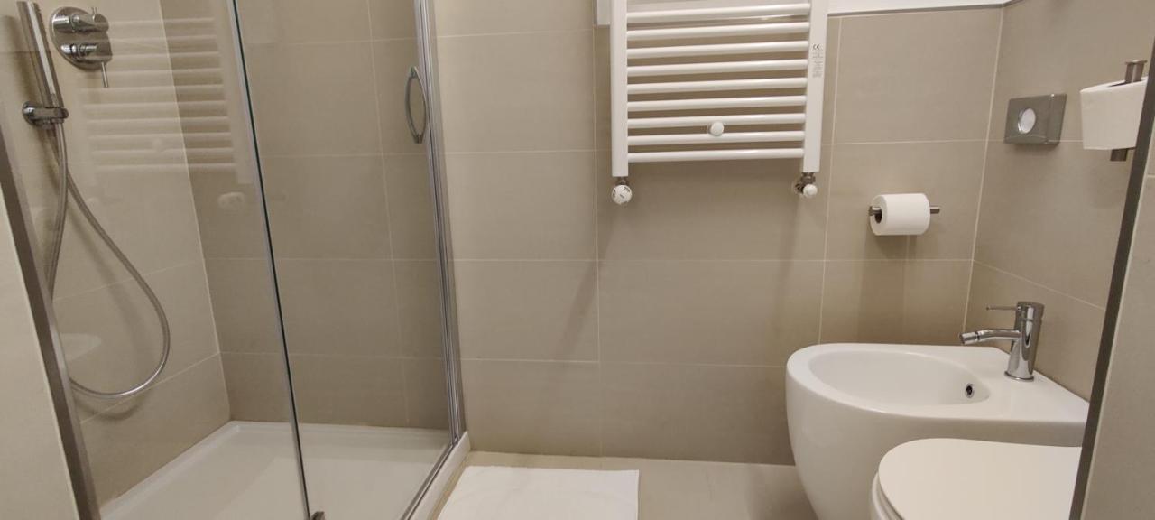 Nxt Station Deluxe Apartment Бергамо Екстериор снимка