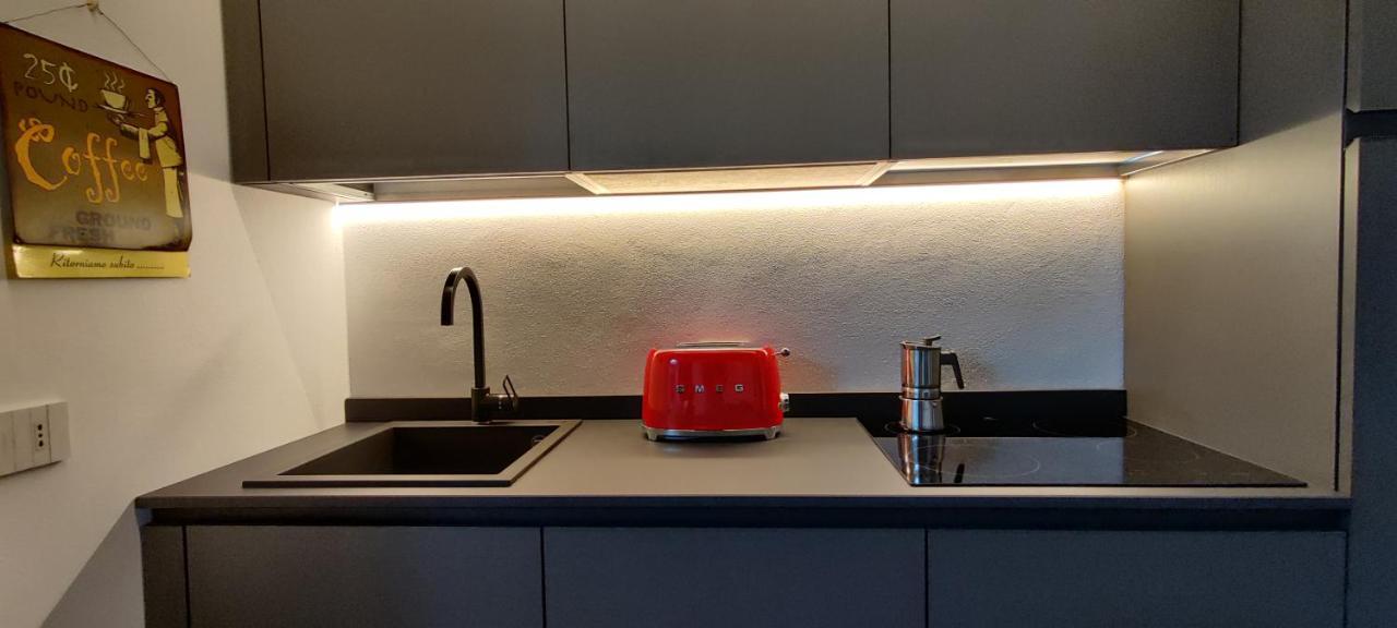 Nxt Station Deluxe Apartment Бергамо Екстериор снимка