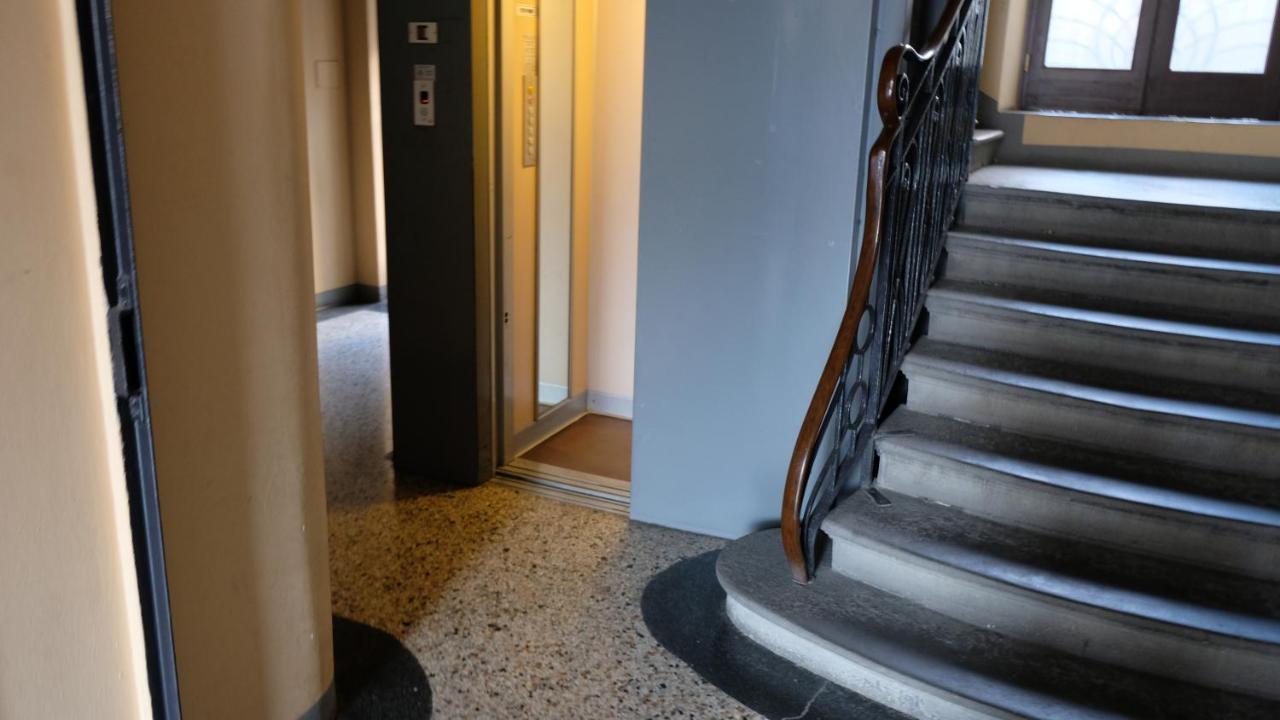 Nxt Station Deluxe Apartment Бергамо Екстериор снимка