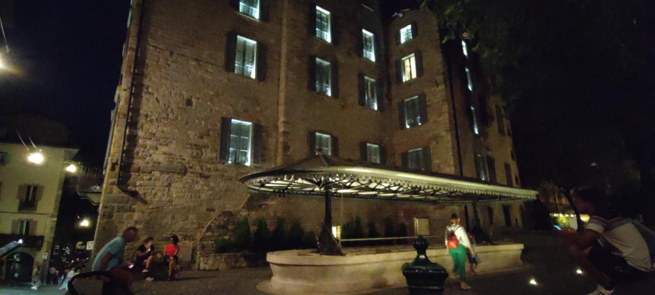 Nxt Station Deluxe Apartment Бергамо Екстериор снимка