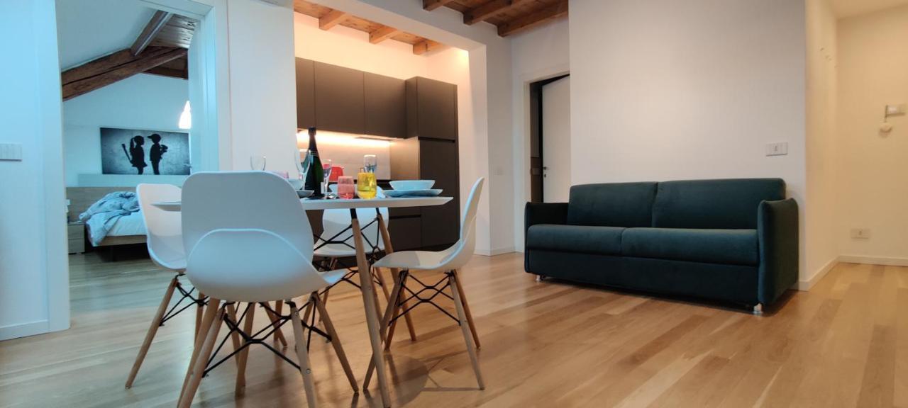 Nxt Station Deluxe Apartment Бергамо Екстериор снимка