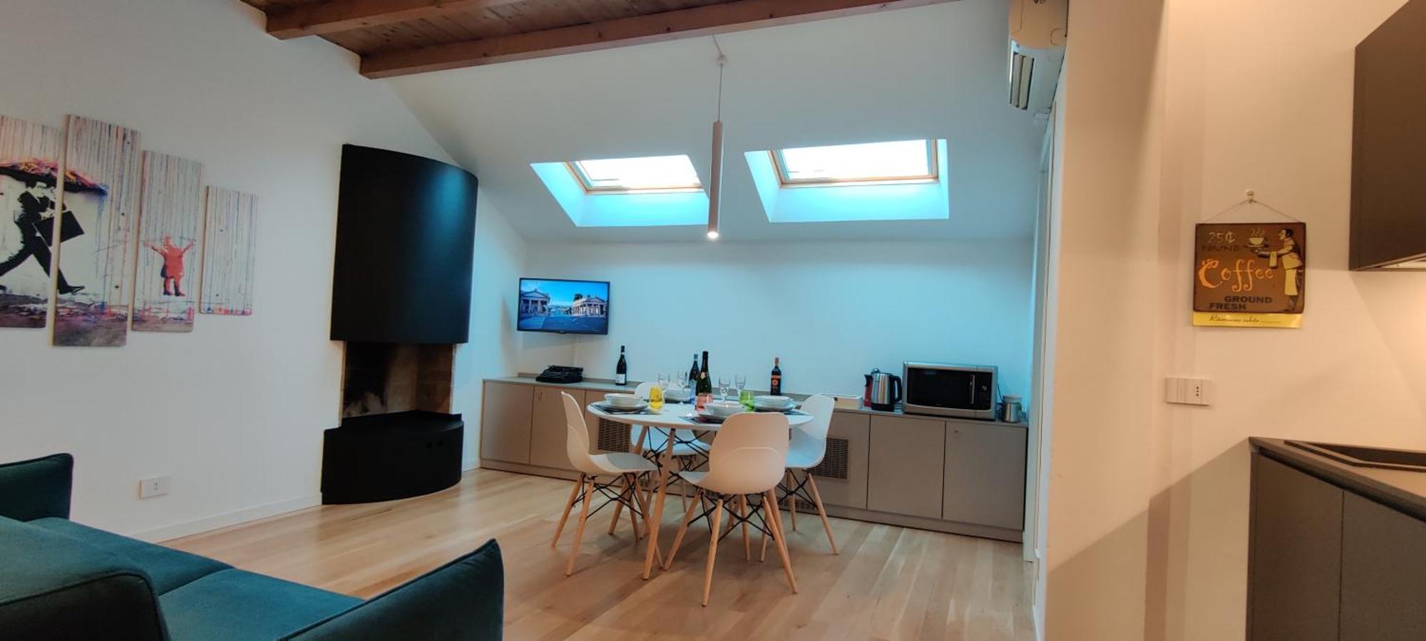 Nxt Station Deluxe Apartment Бергамо Екстериор снимка